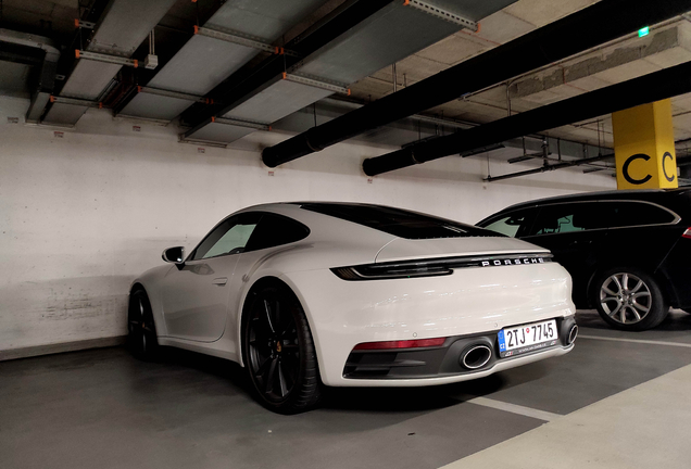 Porsche 992 Carrera 4S