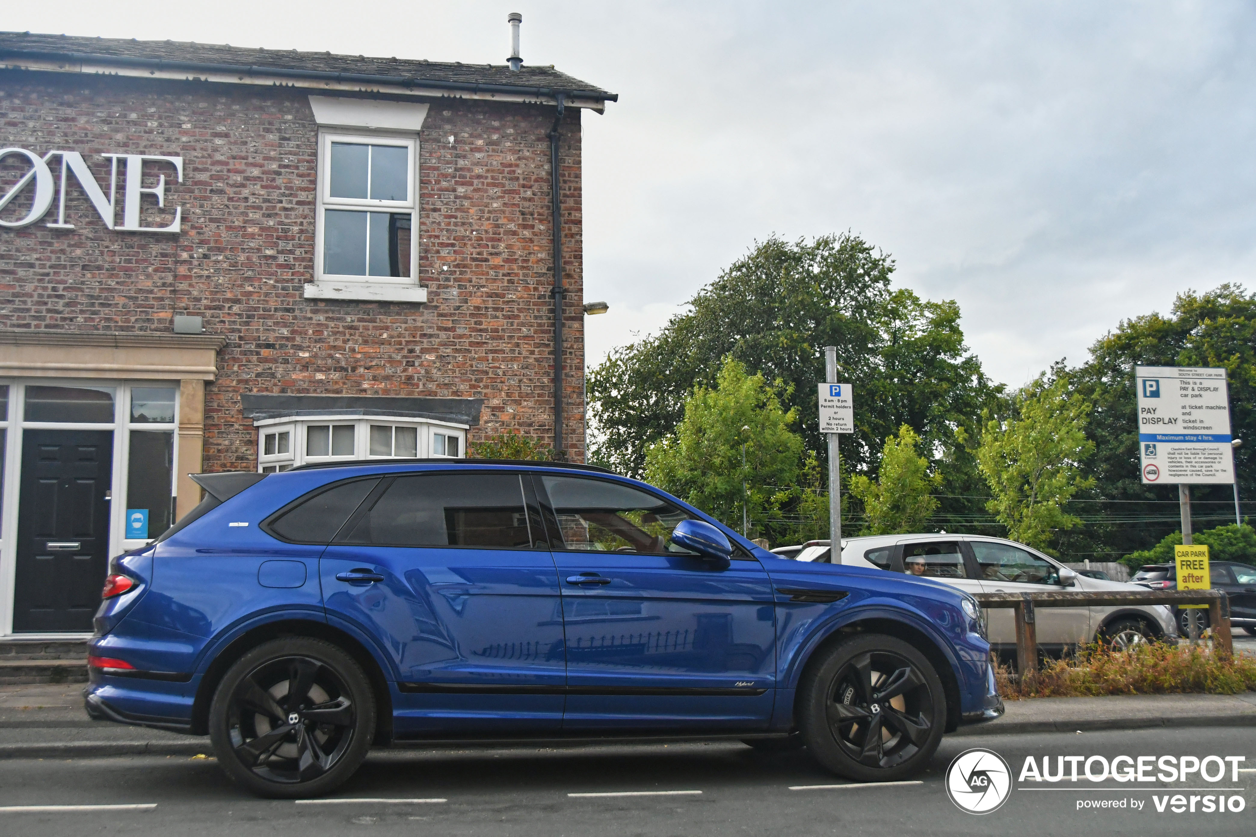 Bentley Bentayga Hybrid 2021 First Edition