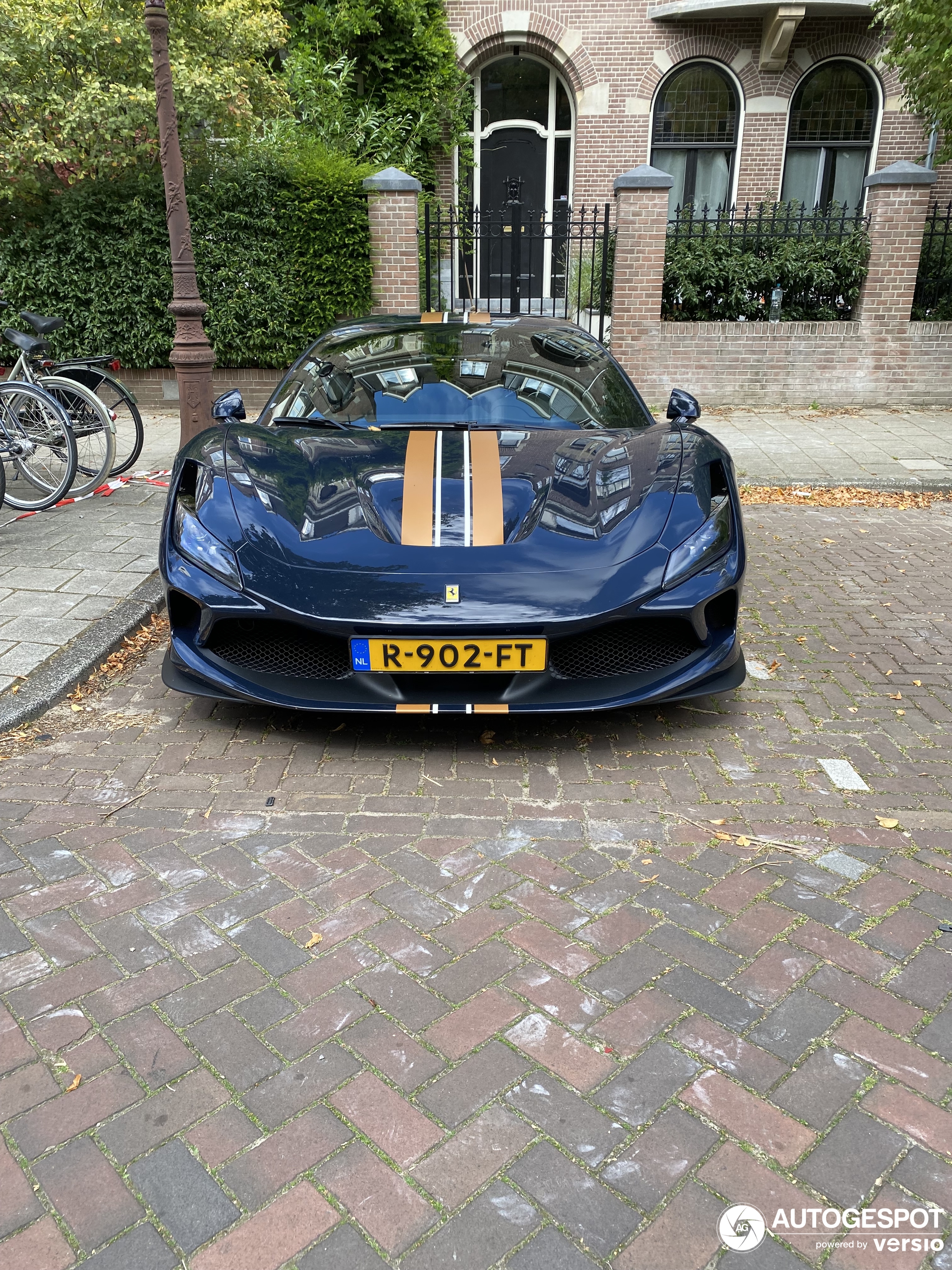 Ferrari F8 Tributo