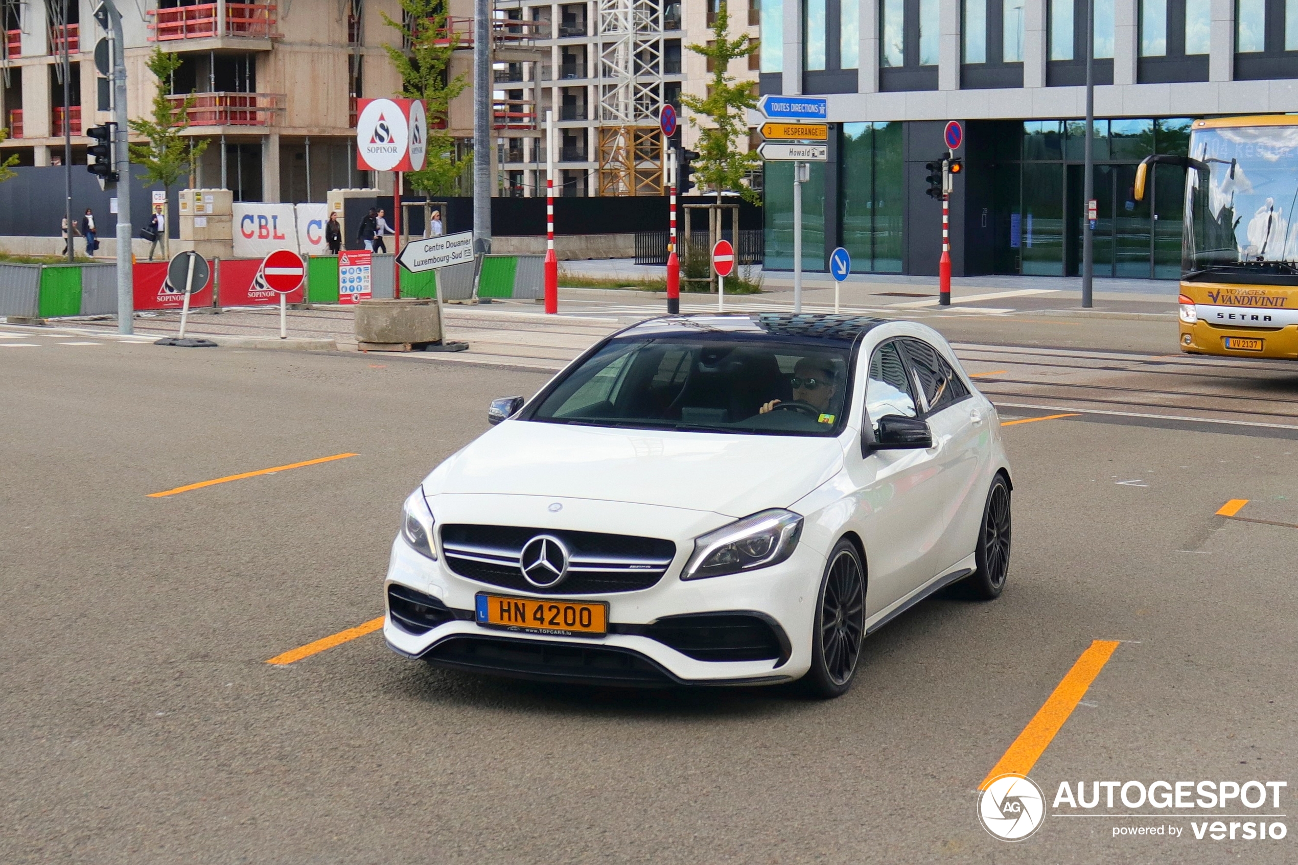 Mercedes-AMG A 45 W176 2015