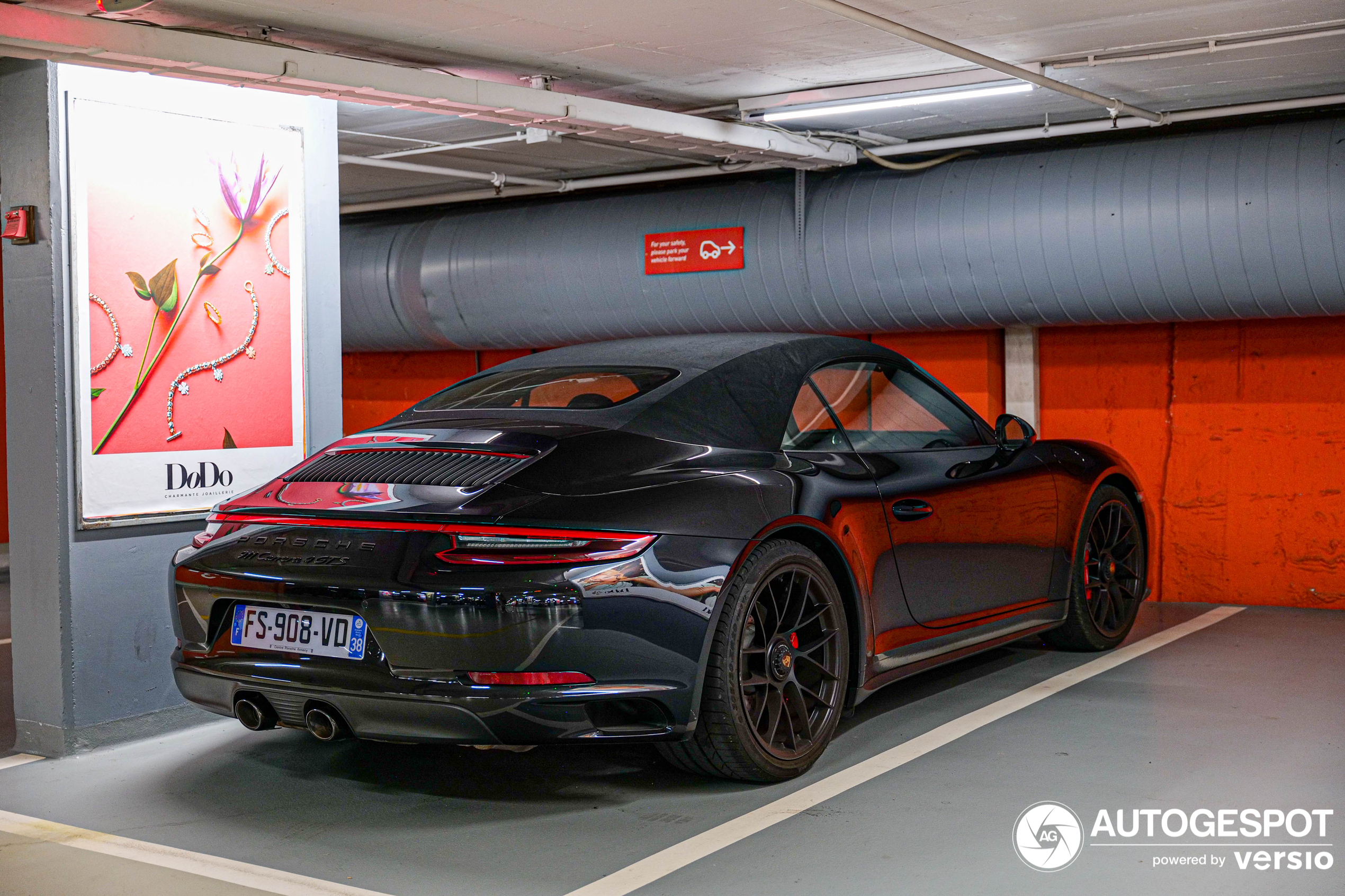 Porsche 991 Carrera 4 GTS Cabriolet MkII