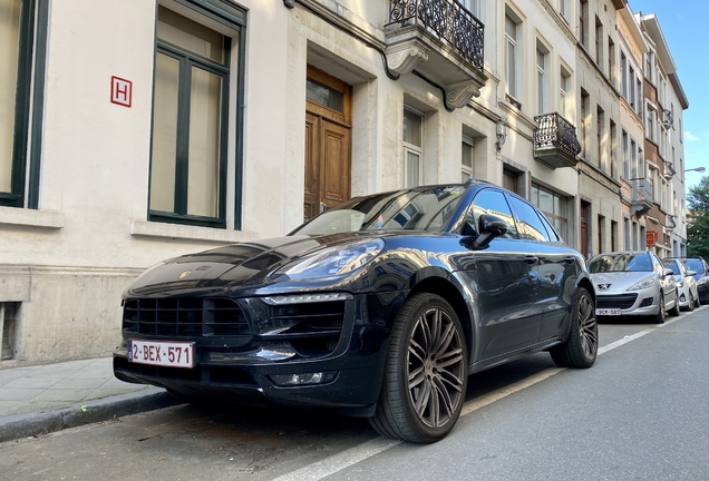 Porsche 95B Macan GTS