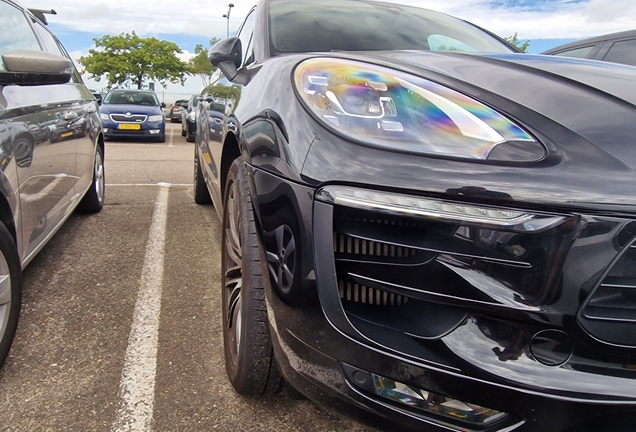 Porsche 95B Macan GTS MkI