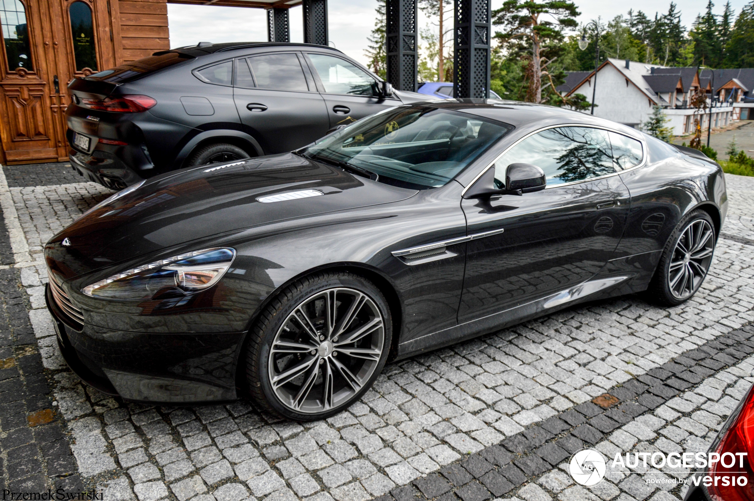 Aston Martin DB9 2013