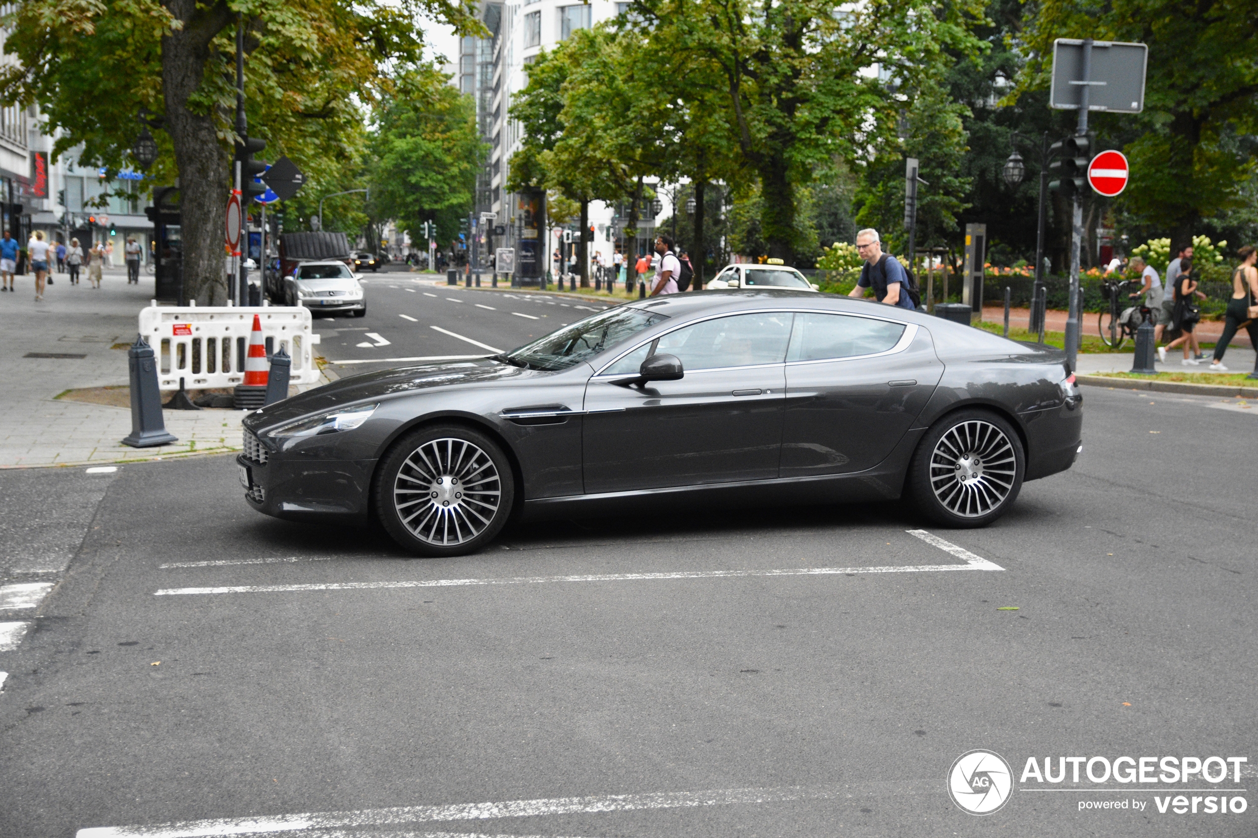 Aston Martin Rapide