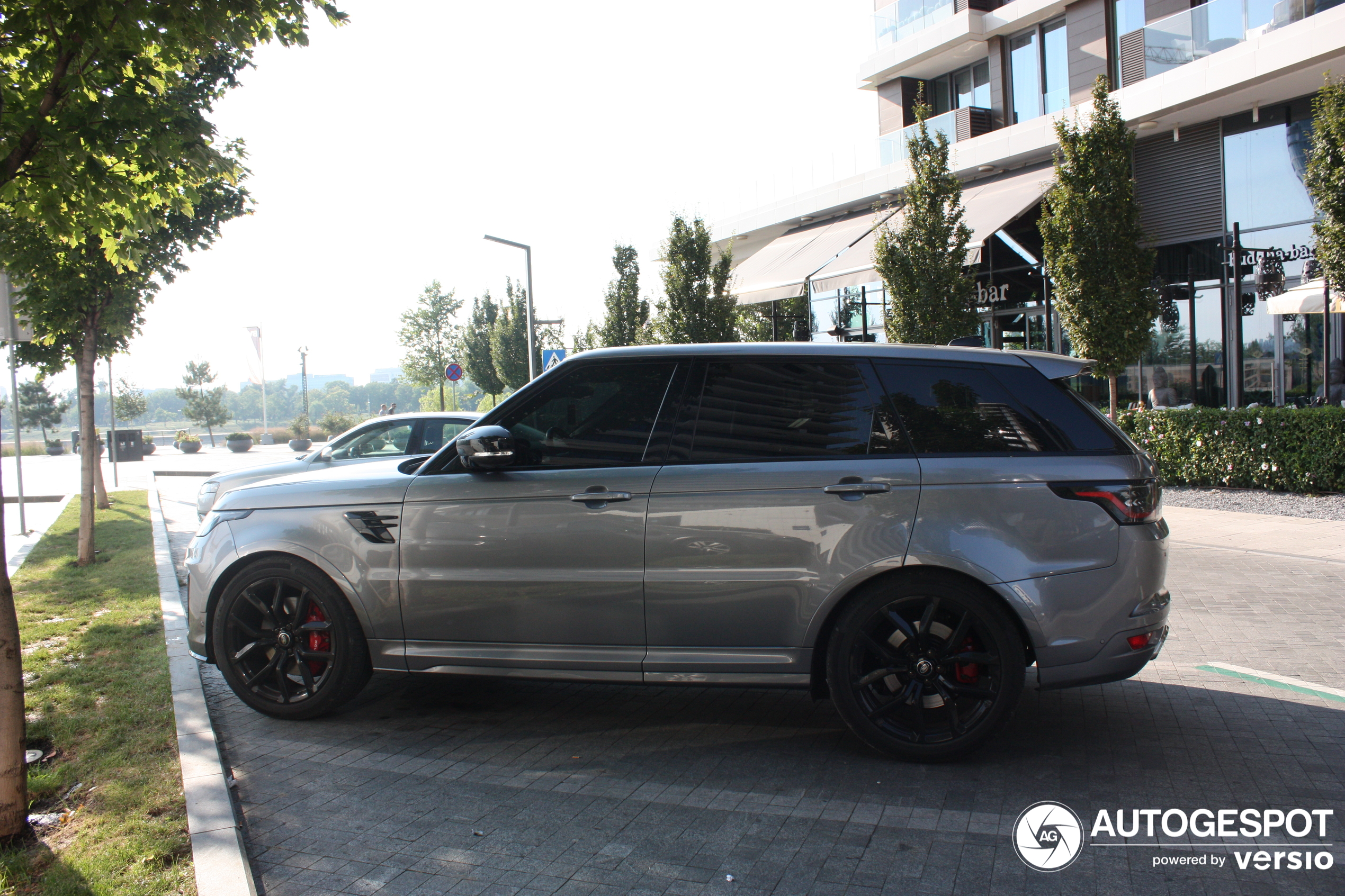 Land Rover Range Rover Sport SVR 2018