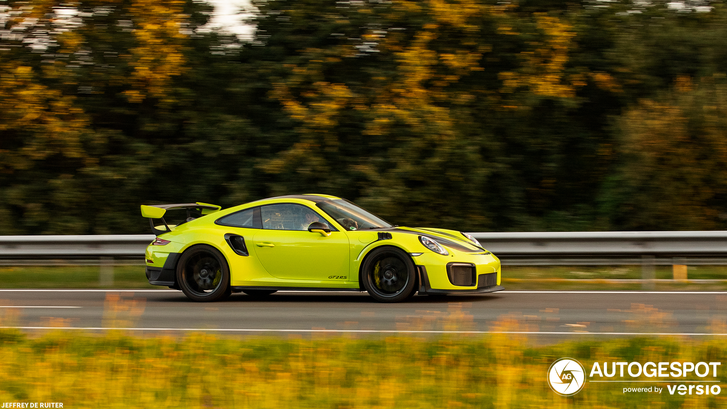 A pretty cool GT2 RS races down the highway