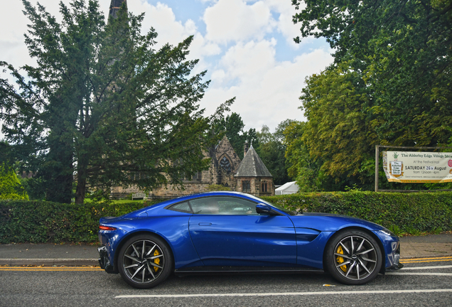 Aston Martin V8 Vantage 2018