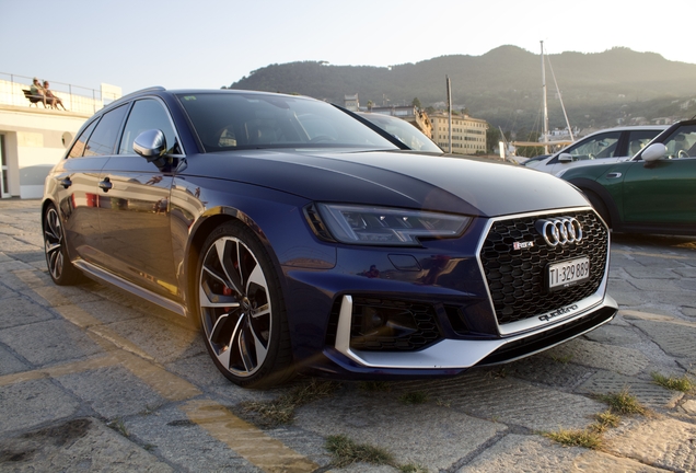 Audi RS4 Avant B9