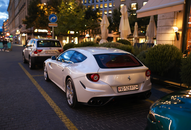 Ferrari FF