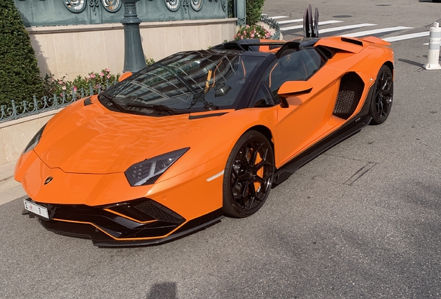 Lamborghini Aventador LP780-4 Ultimae Roadster