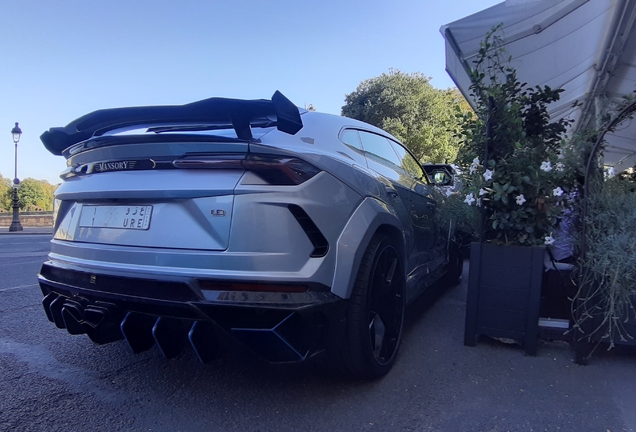 Lamborghini Urus Mansory Venatus Evo