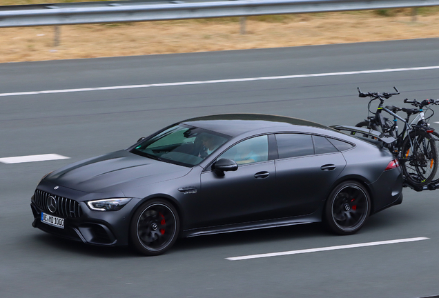 Mercedes-AMG GT 63 S X290