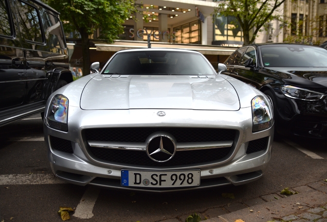 Mercedes-Benz SLS AMG Roadster