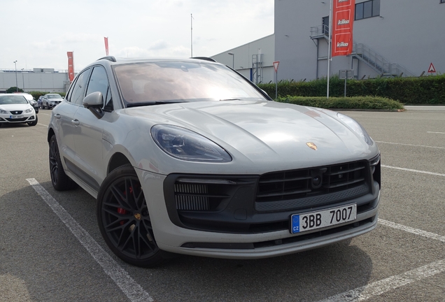 Porsche 95B Macan GTS MkIII