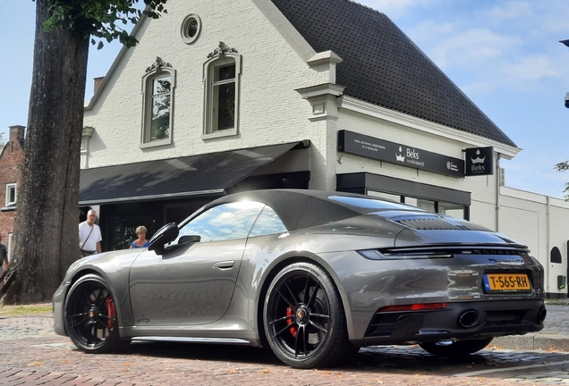 Porsche 992 Carrera 4 GTS Cabriolet