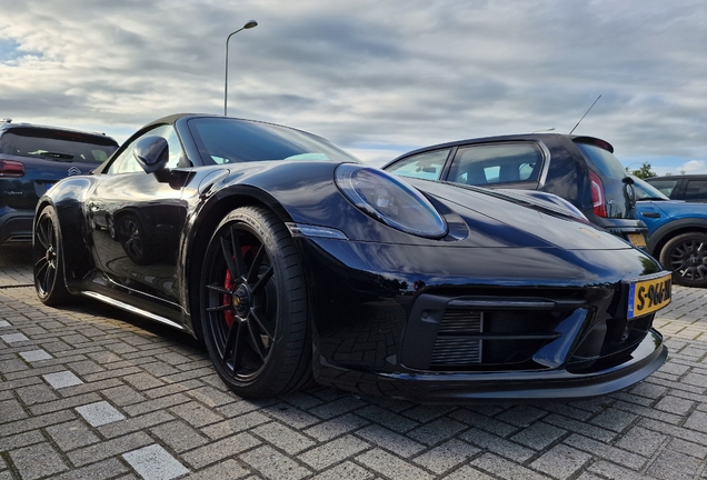 Porsche 992 Carrera GTS Cabriolet