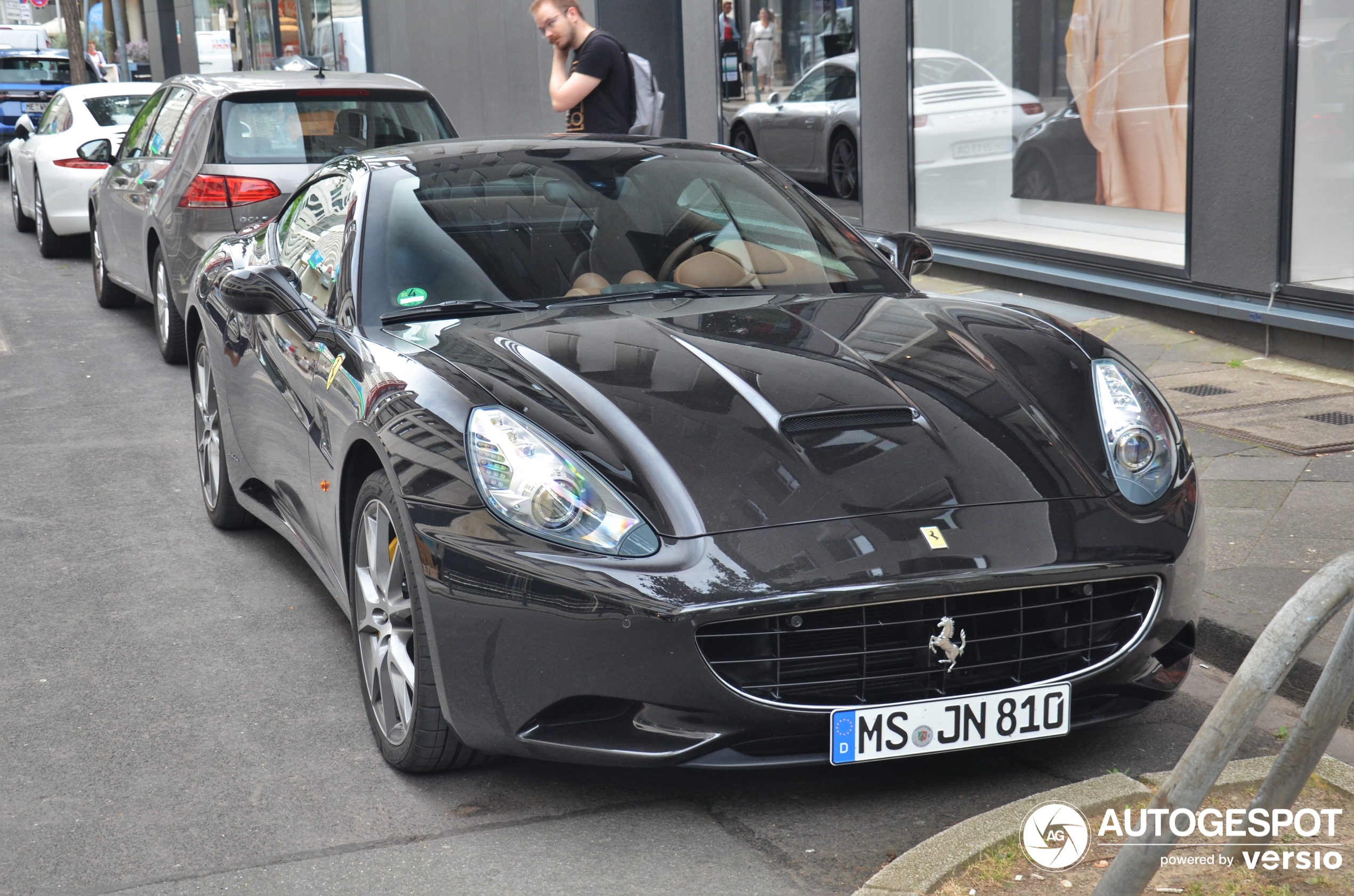 Ferrari California