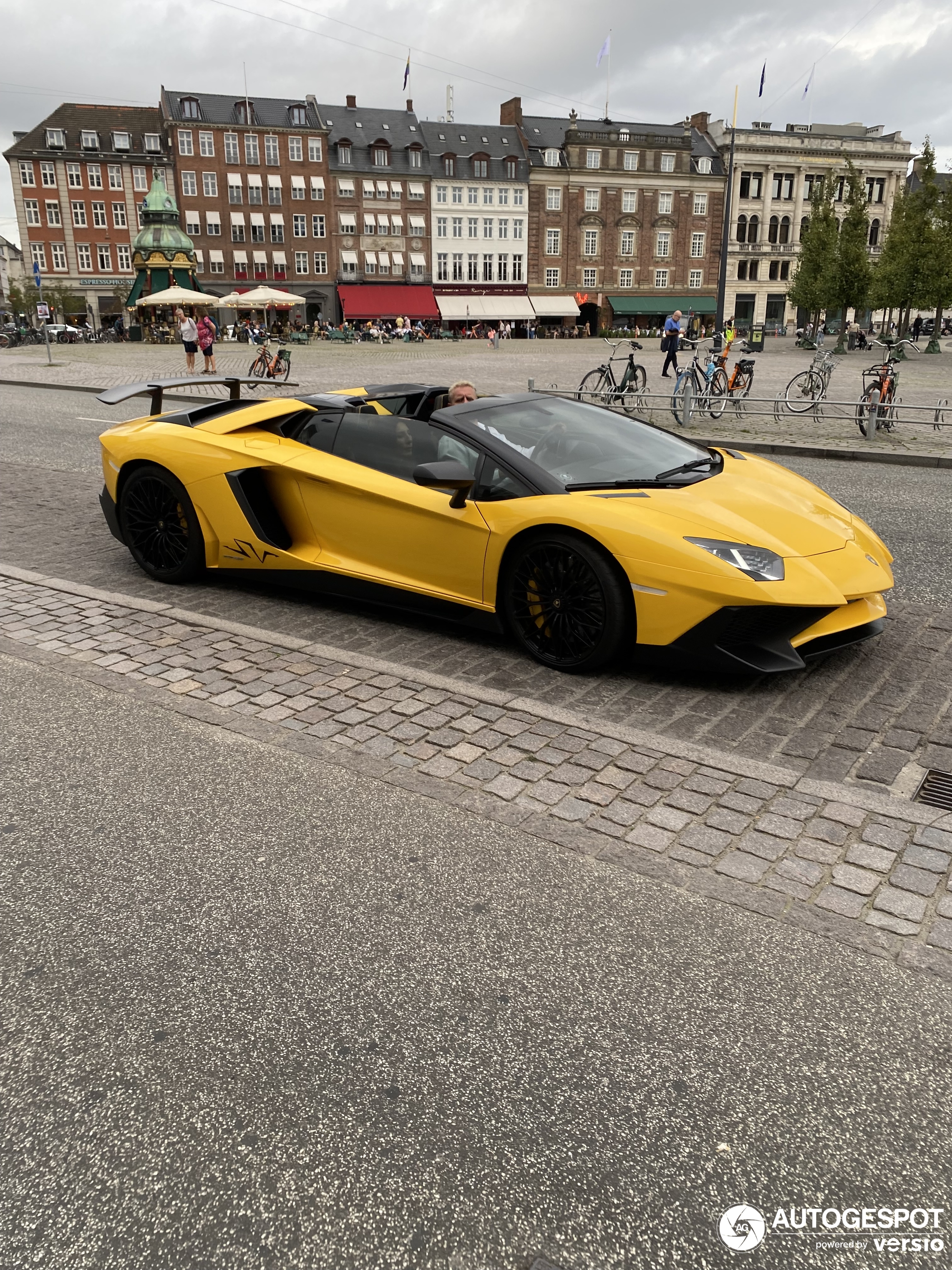 Lamborghini Aventador LP750-4 SuperVeloce Roadster