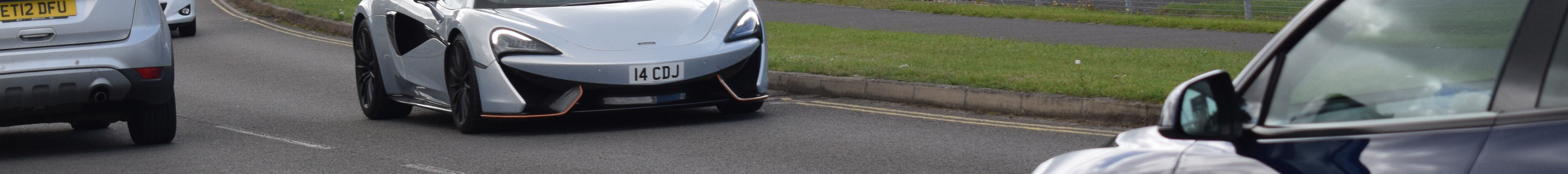 McLaren 570GT