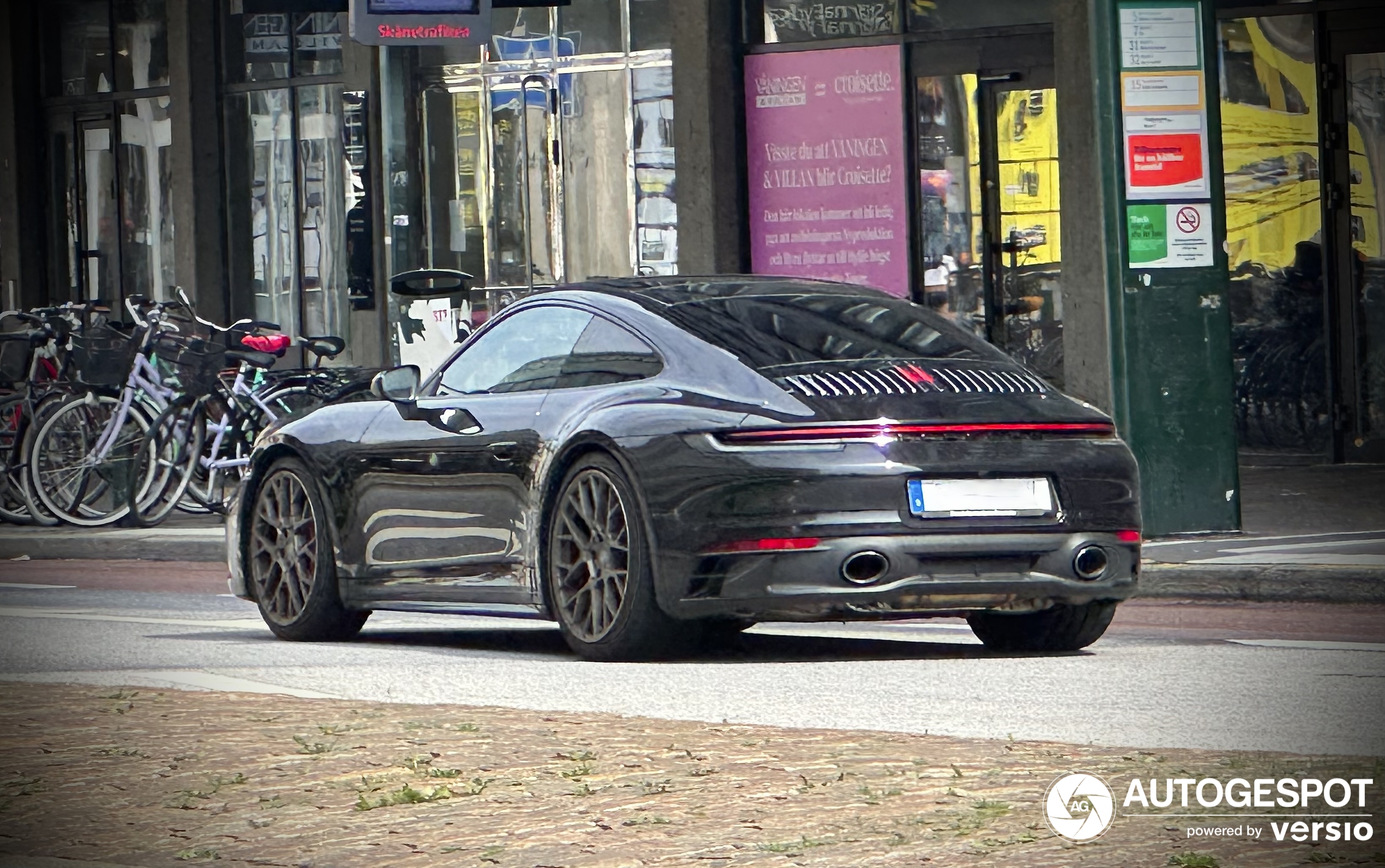 Porsche 992 Carrera 4S