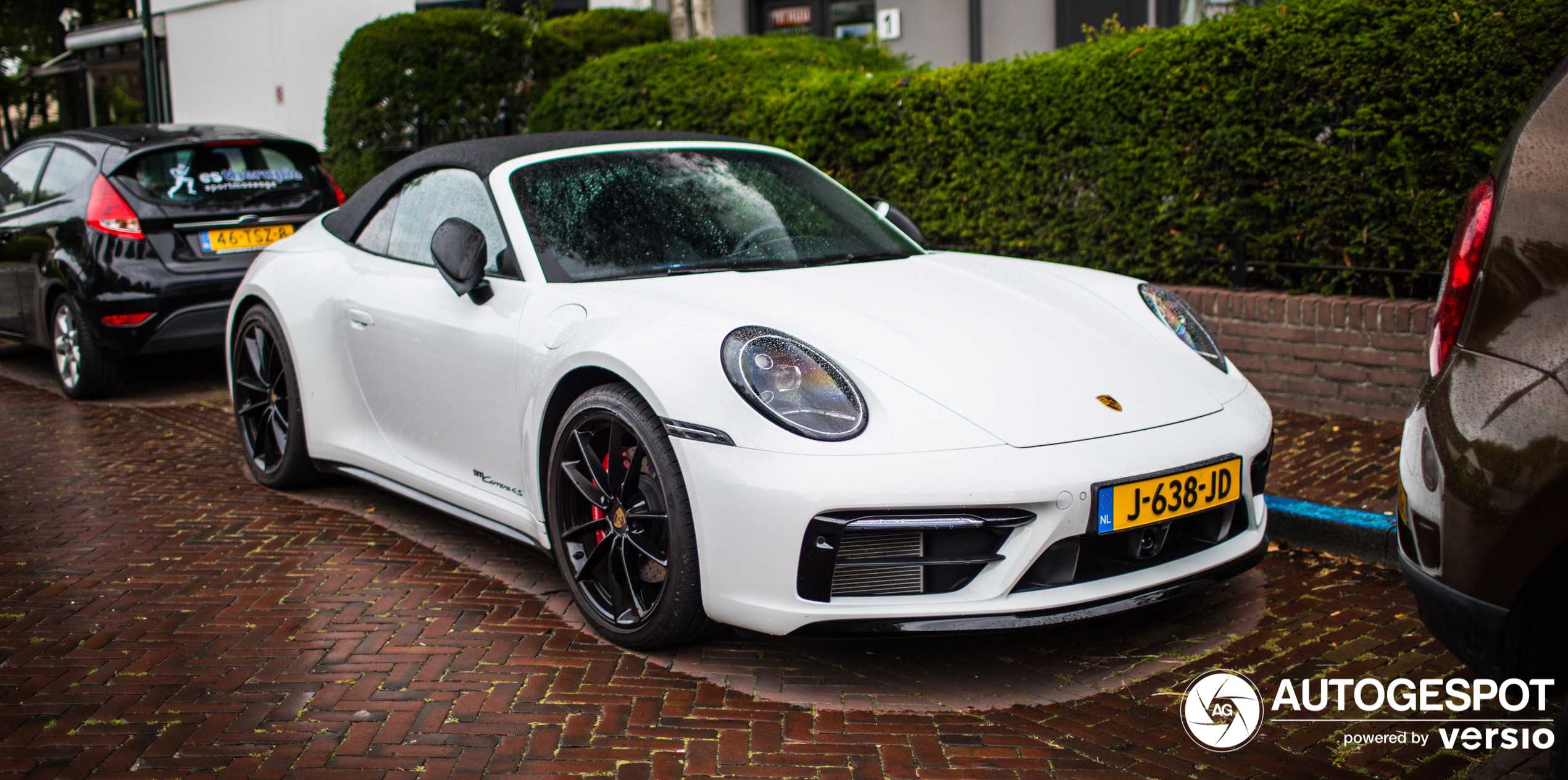 Porsche 992 Carrera 4S Cabriolet