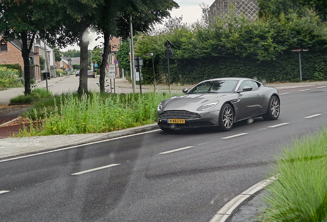 Aston Martin DB11