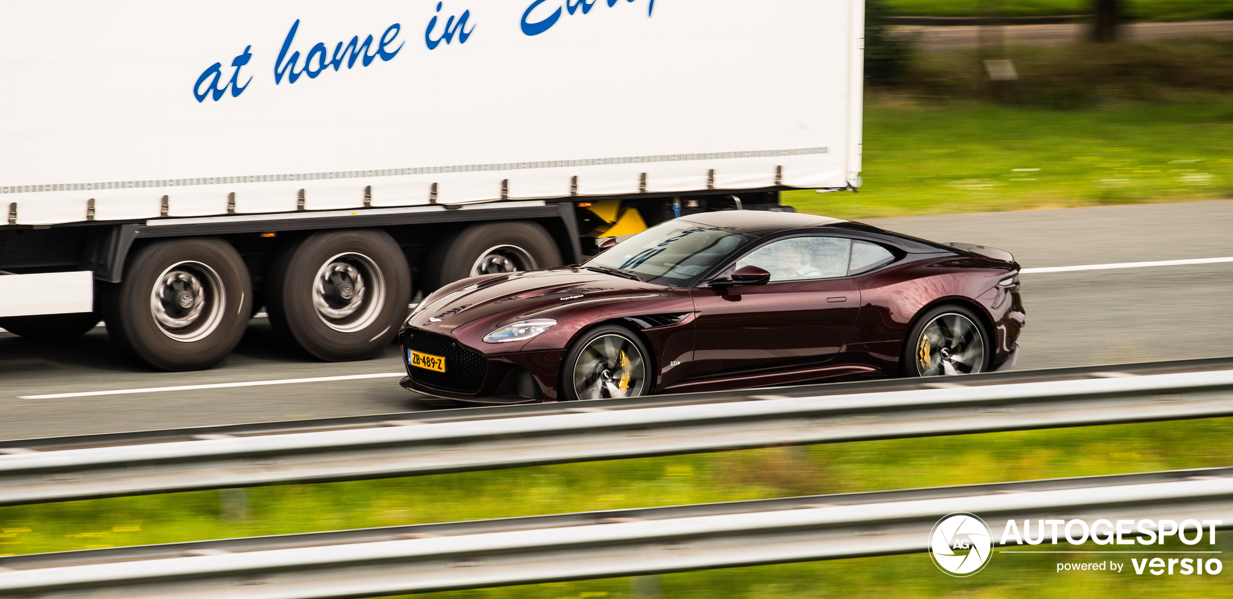 Aston Martin DBS Superleggera