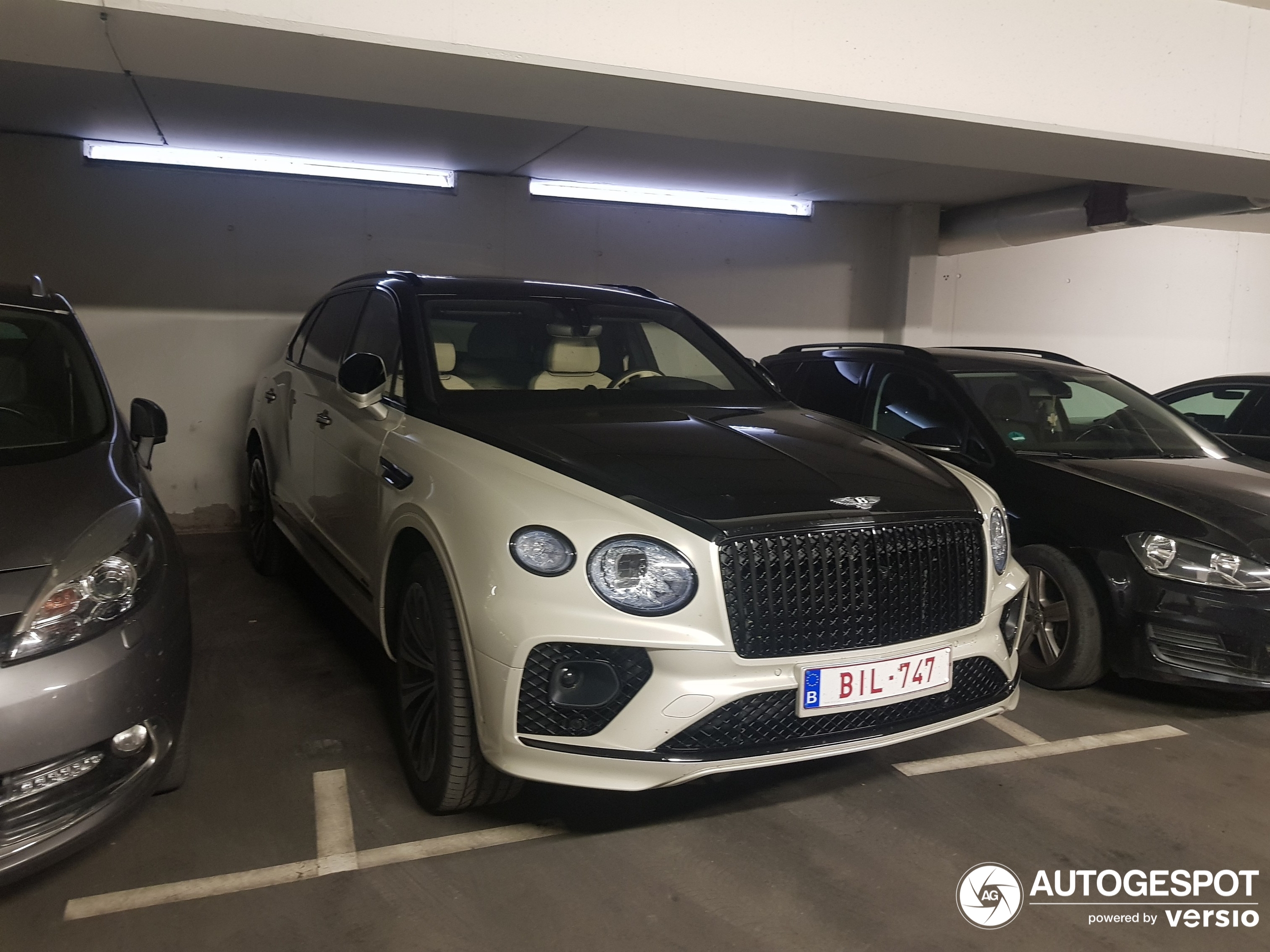 Bentley Bentayga Azure EWB First Edition