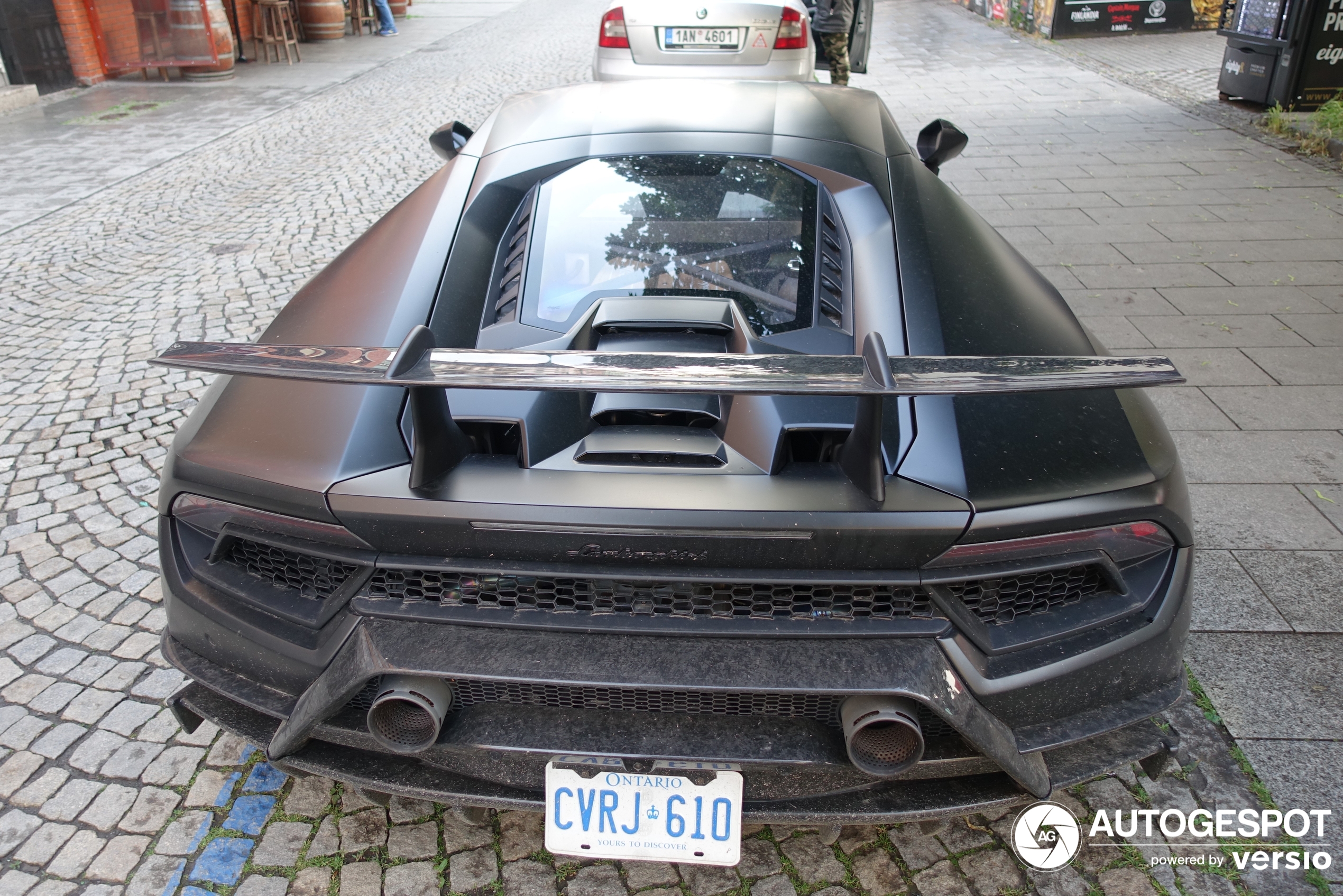 Lamborghini Huracán LP640-4 Performante 1016 Industries