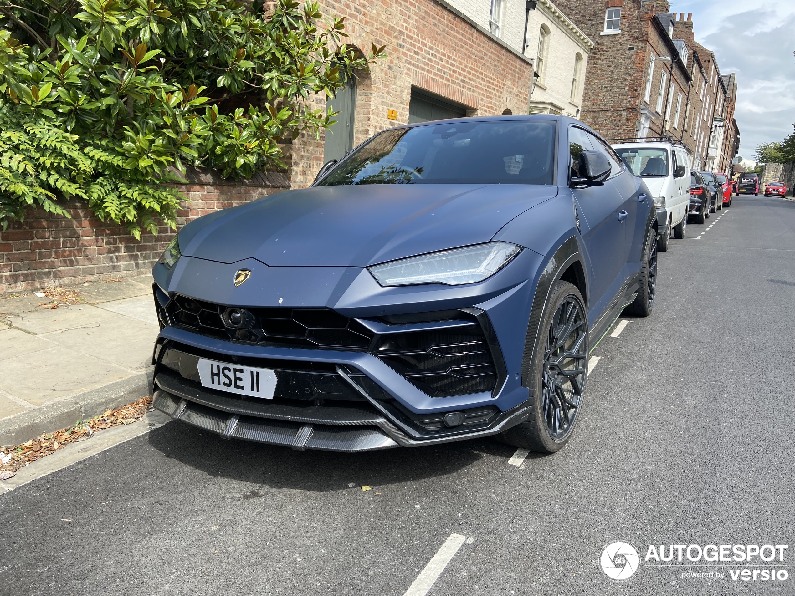 Lamborghini Urus Nero Design