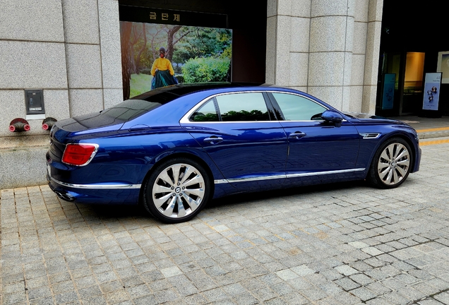 Bentley Flying Spur V8 2021