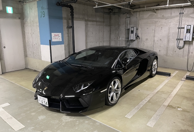 Lamborghini Aventador LP700-4