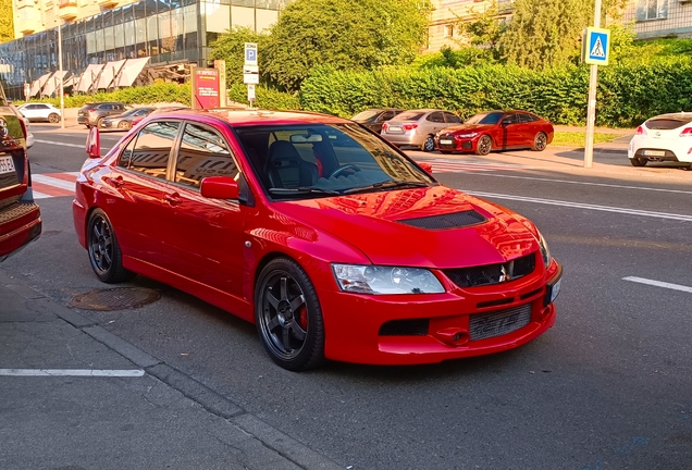 Mitsubishi Lancer Evolution IX