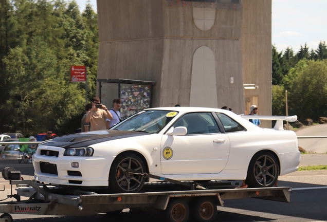 Nissan Skyline R34 GT-R