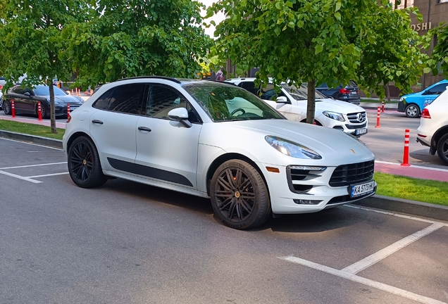 Porsche 95B Macan GTS MkI