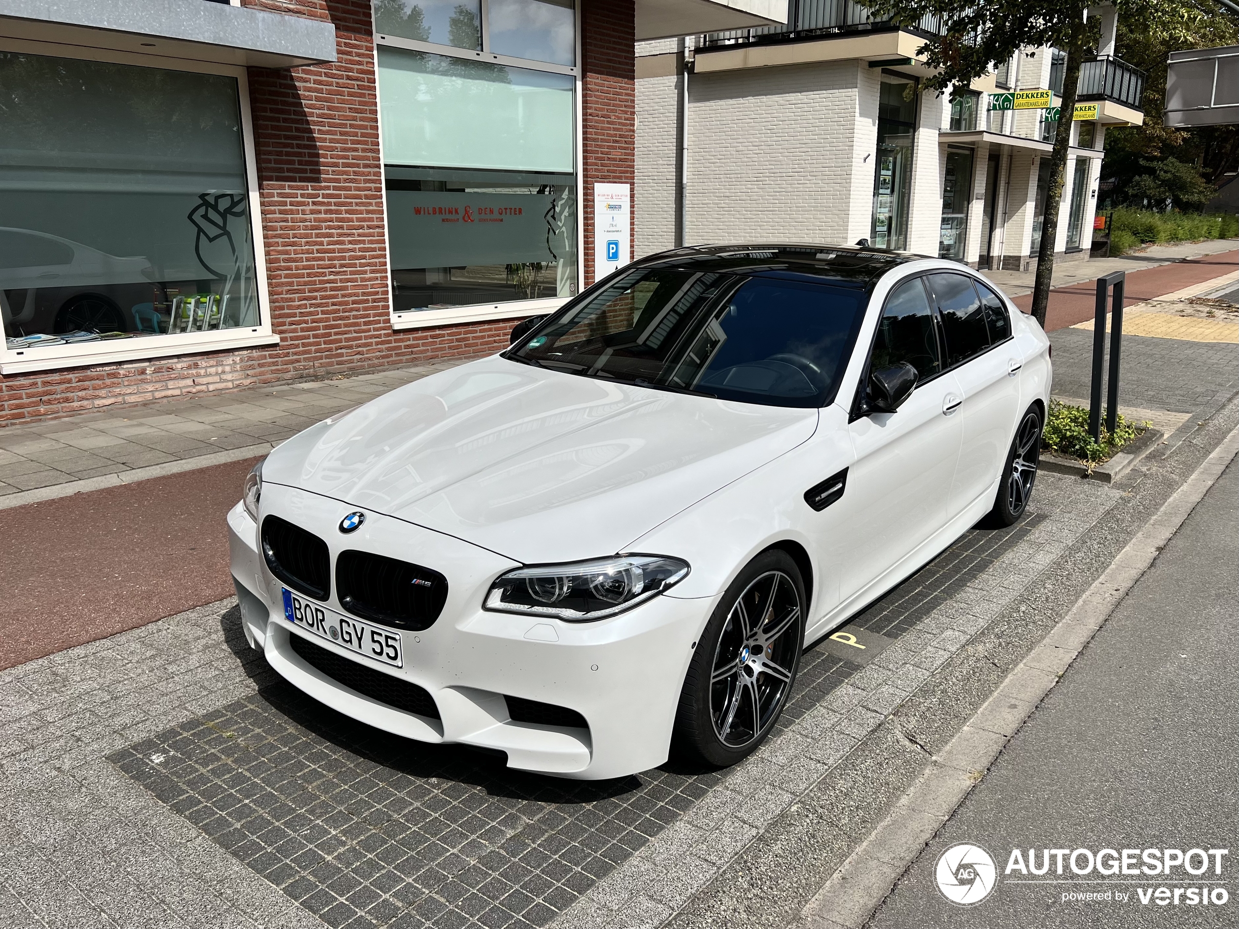 BMW M5 F10 2014 Performance Edition