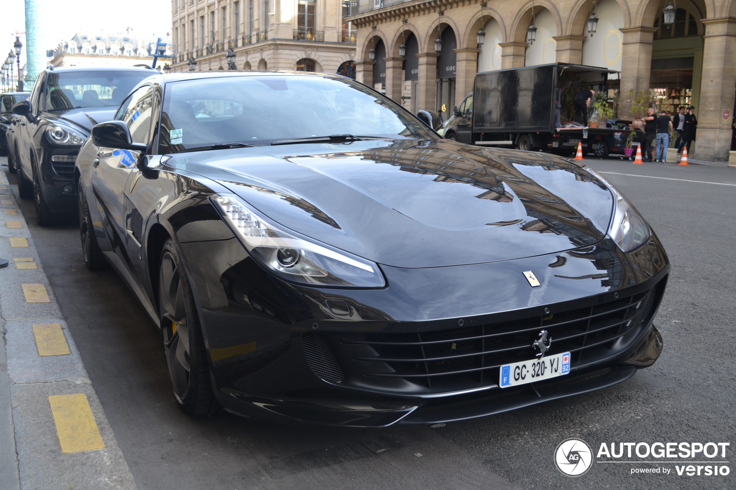 Ferrari GTC4Lusso T