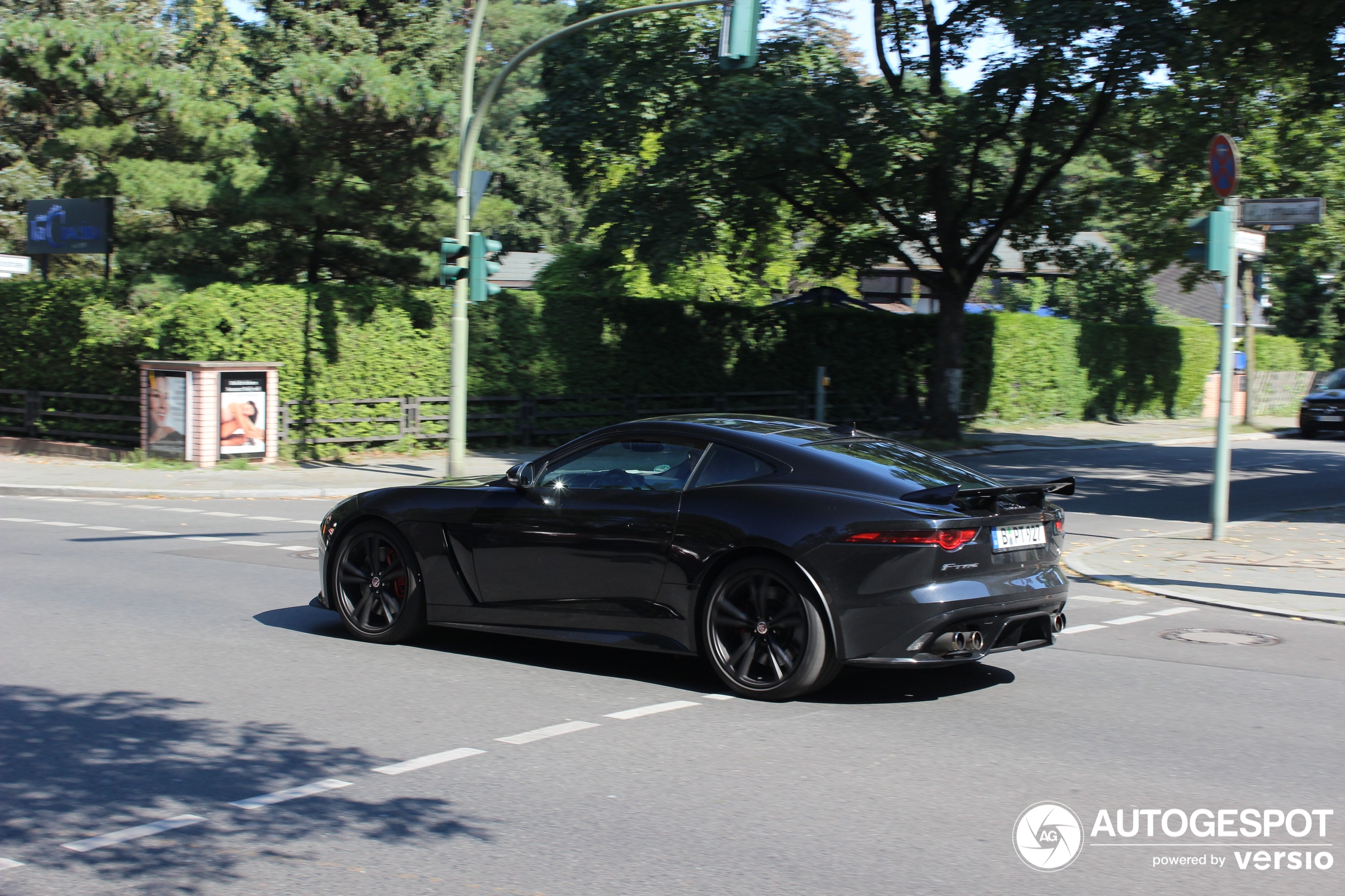 Jaguar F-TYPE SVR Coupé 2017