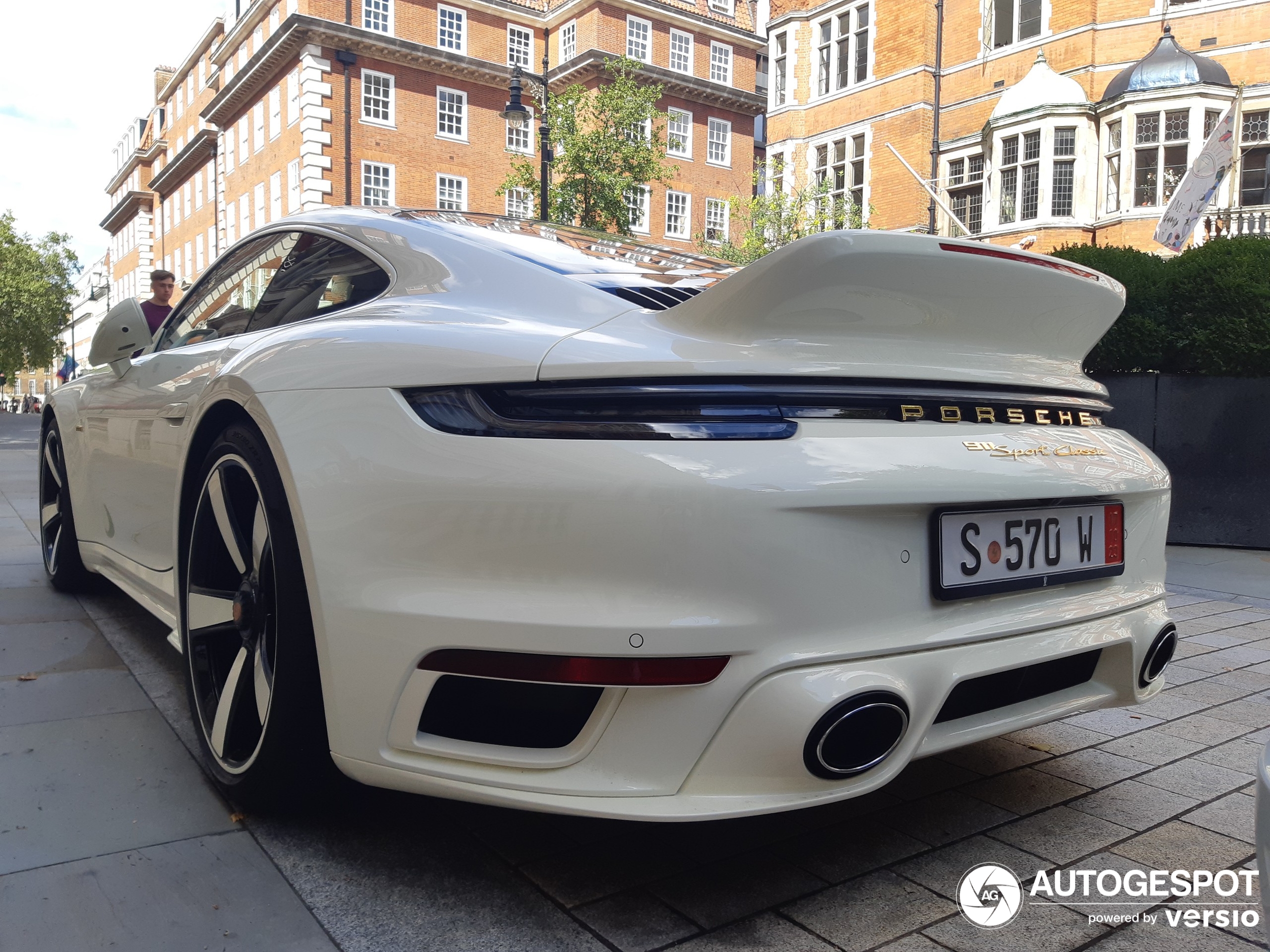 Porsche 992 Sport Classic