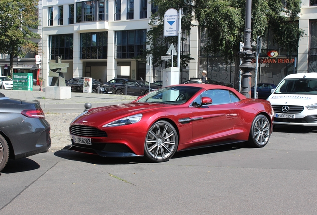 Aston Martin Vanquish Volante