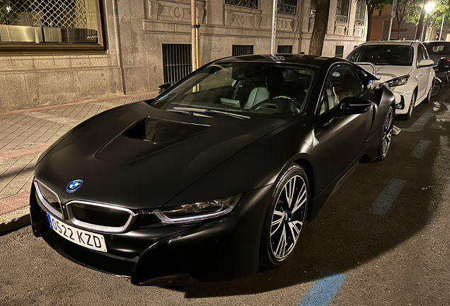 BMW i8