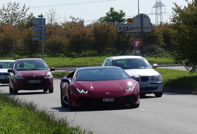 Lamborghini Huracán LP640-4 Performante