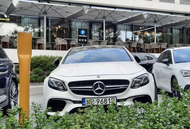 Mercedes-AMG E 63 S W213