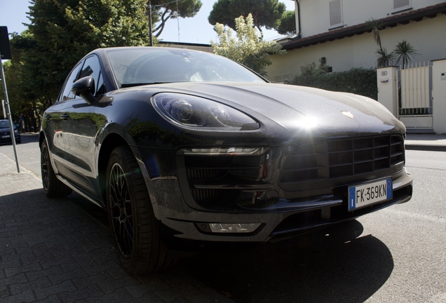 Porsche 95B Macan GTS