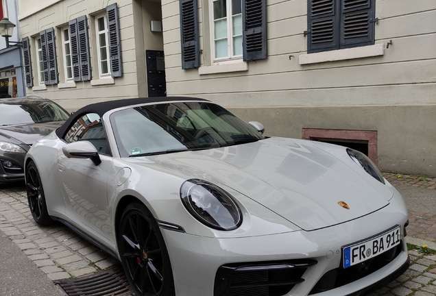 Porsche 992 Carrera 4S Cabriolet