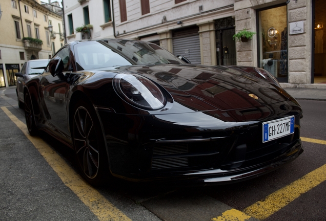 Porsche 992 Carrera S