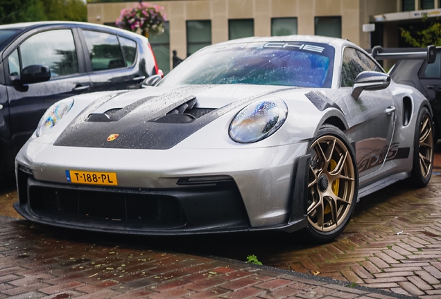 Porsche 992 GT3 RS Weissach Package