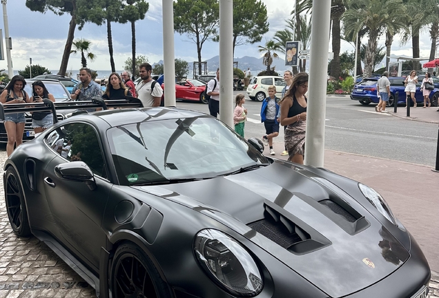 Porsche 992 GT3 RS Weissach Package