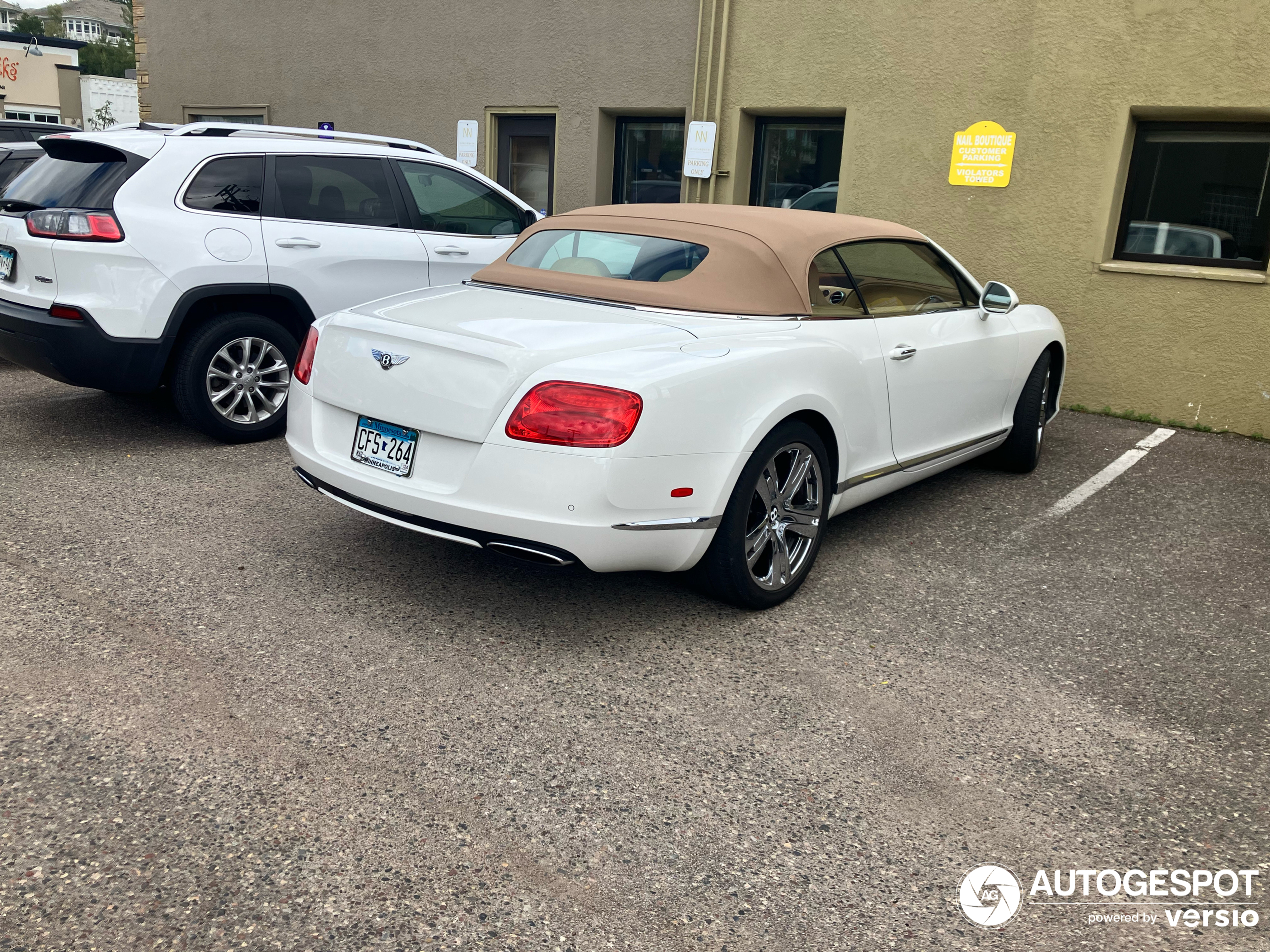 Bentley Continental GTC 2012